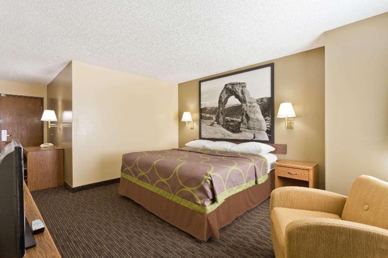 Super 8 By Wyndham Richfield Ut image
