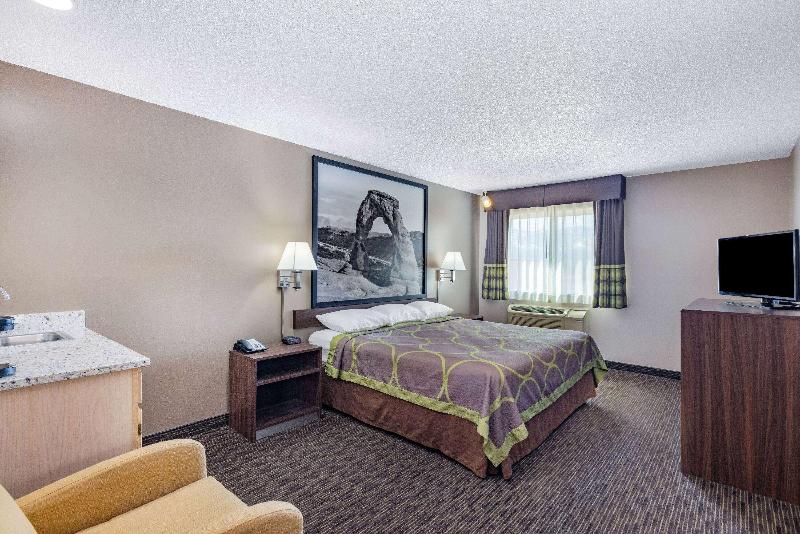 Super 8 By Wyndham Richfield Ut image
