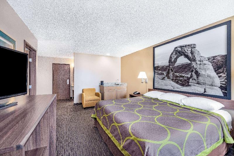 Super 8 By Wyndham Richfield Ut image