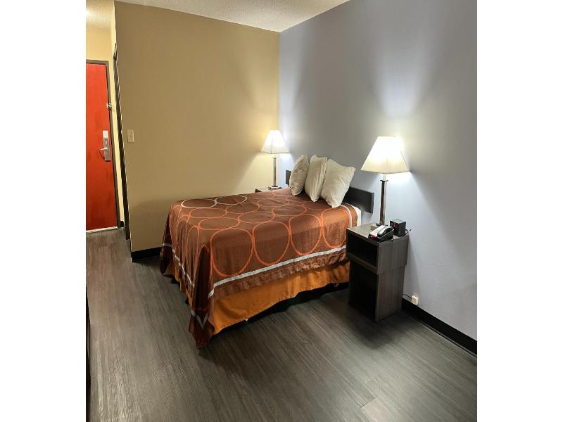 Motel 6 Litchfield, Il image