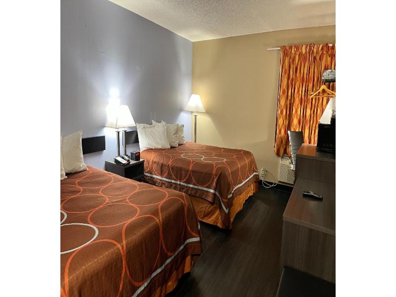 Motel 6 Litchfield, Il image