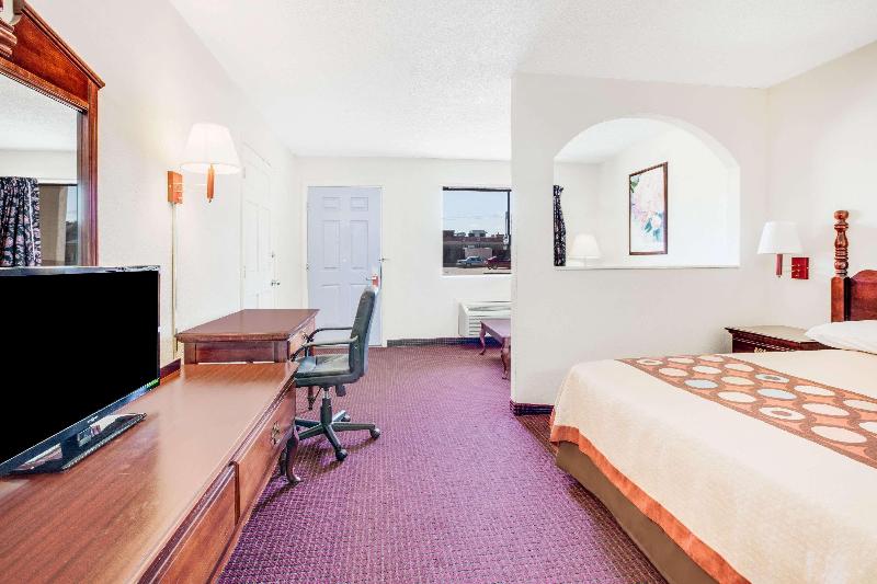 Bed room