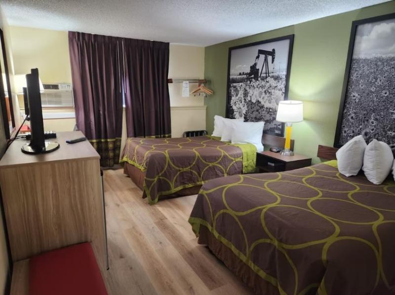 Super 8 By Wyndham Craig image