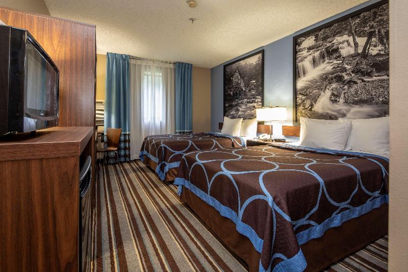 Super 8 by Wyndham Steubenville
