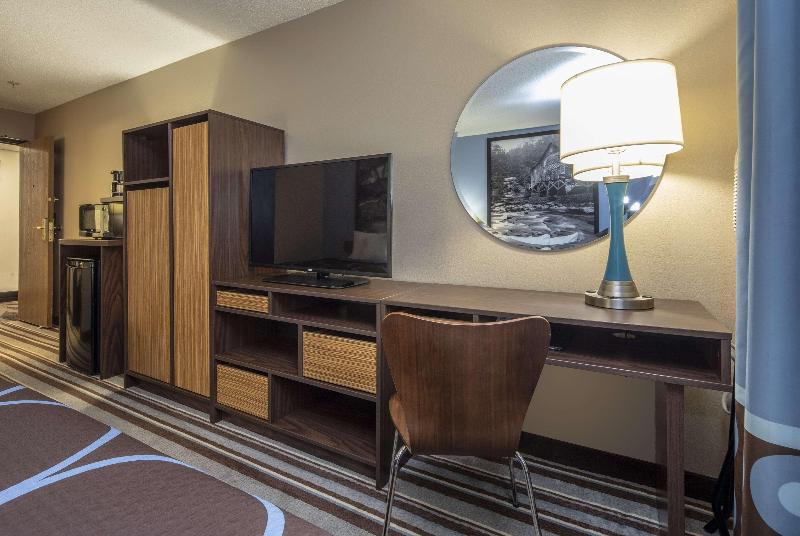 Super 8 by Wyndham Steubenville