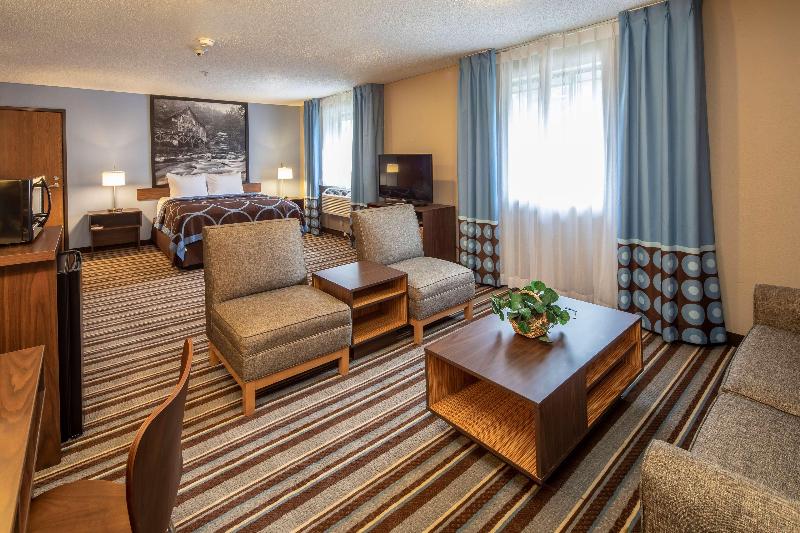 Super 8 by Wyndham Steubenville