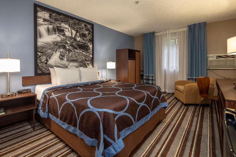 Super 8 by Wyndham Steubenville — photo 4