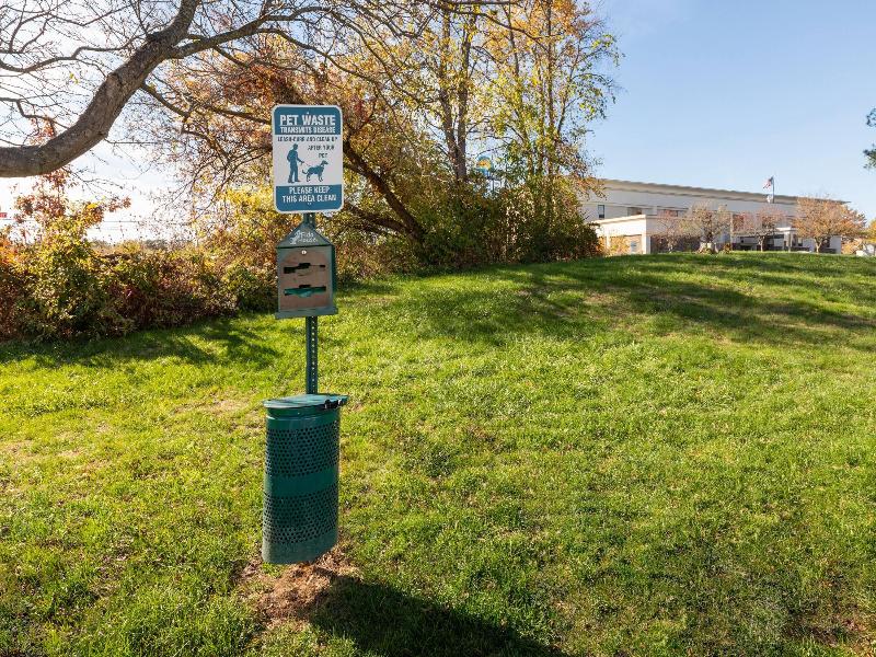 Super 8 By Wyndham Kent/Akron Area image