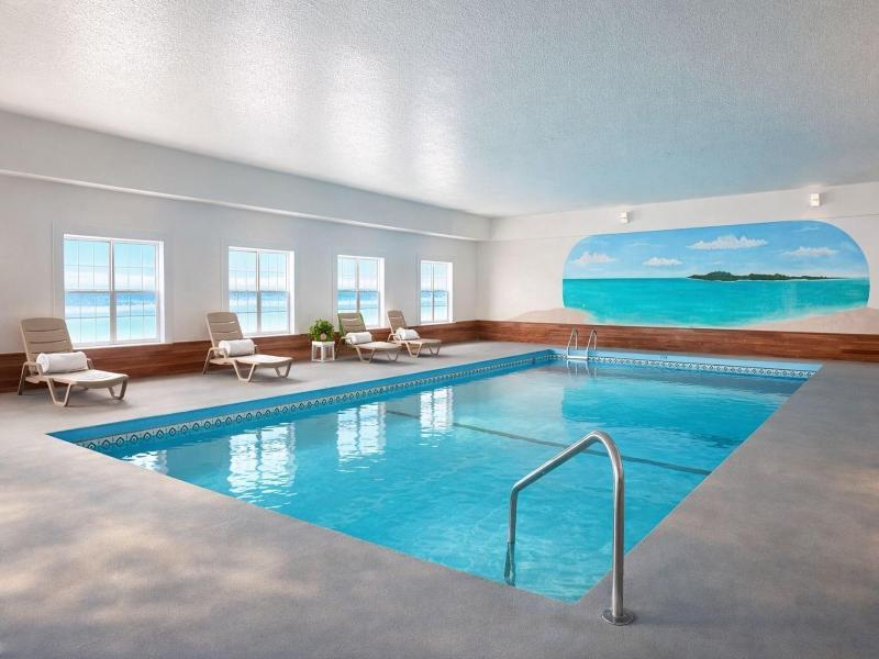 Super 8 by Wyndham Iron Mountain