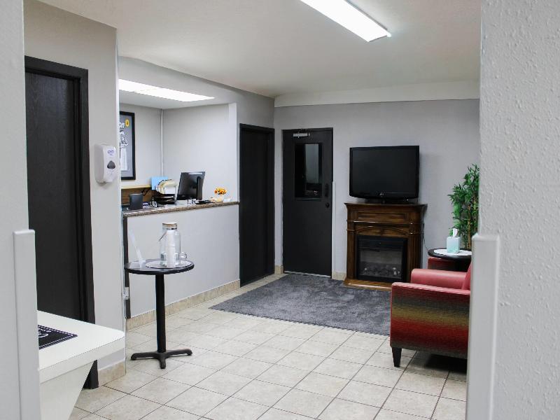 Super 8 by Wyndham Williston ND image