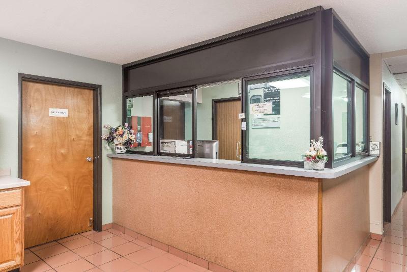 Super 8 By Wyndham O'Fallon Mo/St. Louis Area image