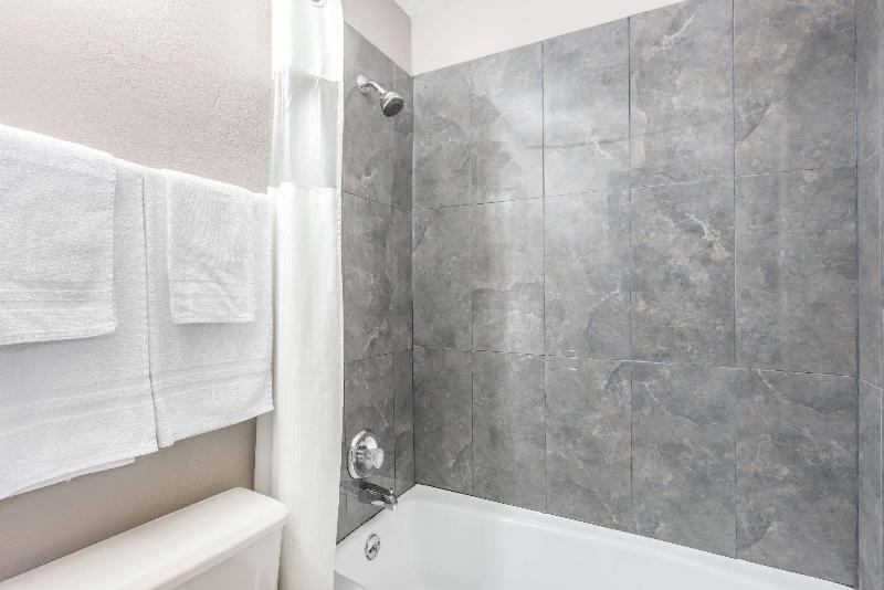 Super 8 By Wyndham O'Fallon Mo/St. Louis Area image
