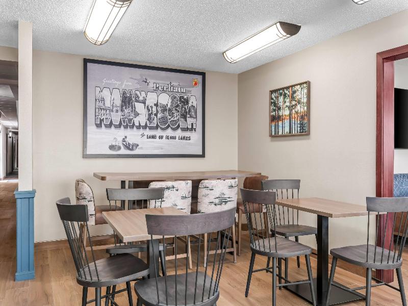 Super 8 By Wyndham Perham