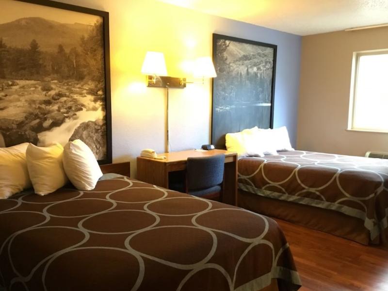 Super 8 By Wyndham Newburgh/West Point Intl Airpt image