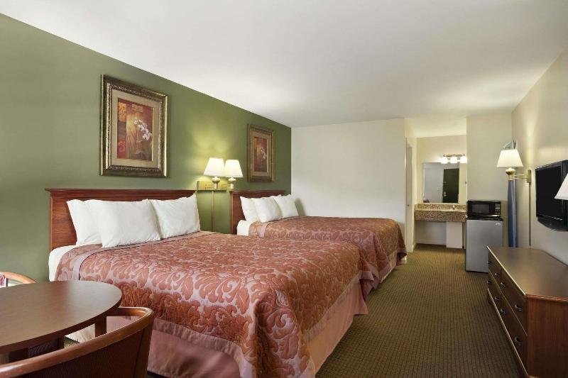 Super 8 By Wyndham Mifflinville Near Bloomsburg image