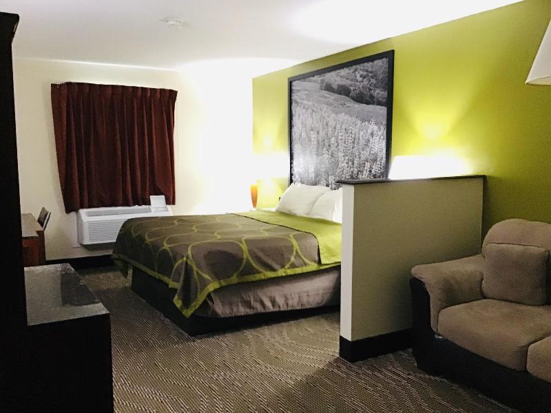 Super 8 By Wyndham Mifflinville Near Bloomsburg image