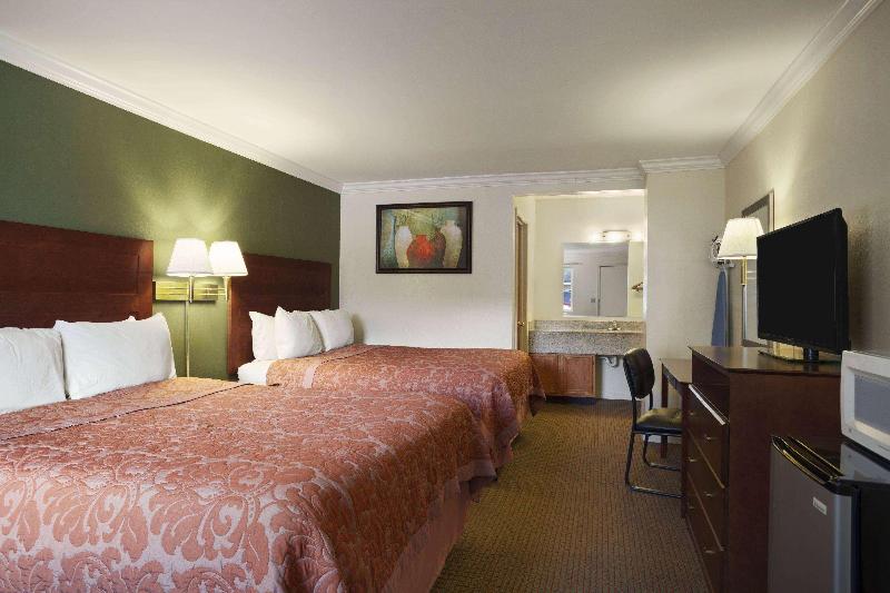 Super 8 By Wyndham Mifflinville Near Bloomsburg image