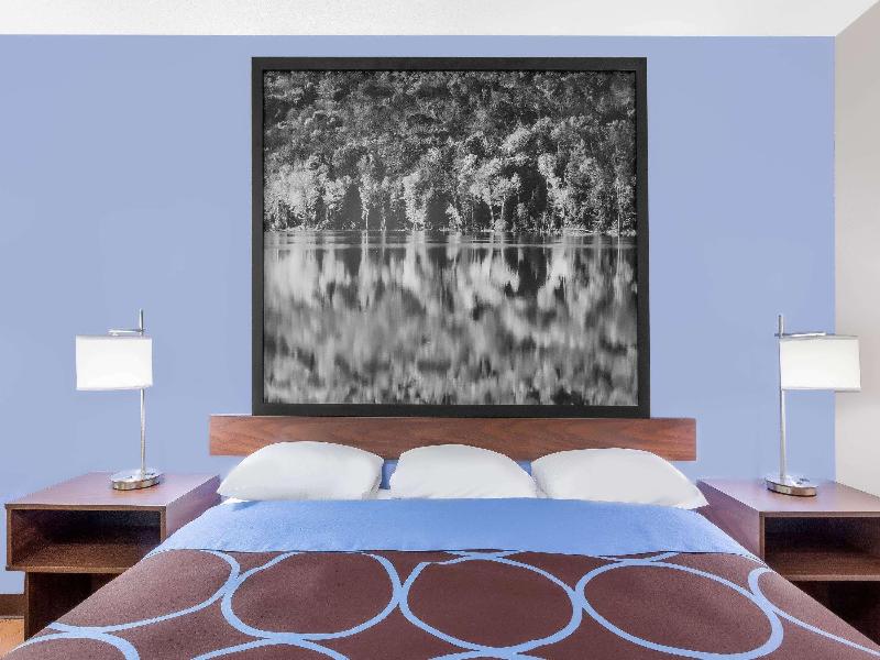 DOUBLE Accessible KING SIZE BED