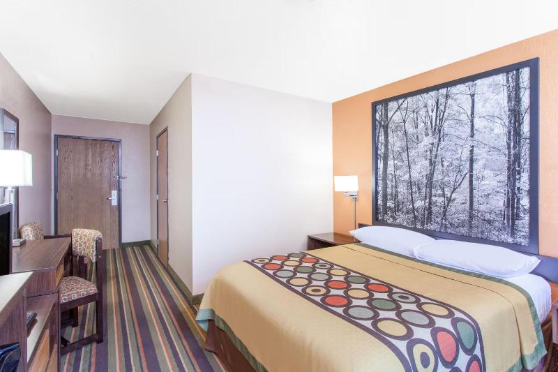 Super 8 By Wyndham Norton Va image