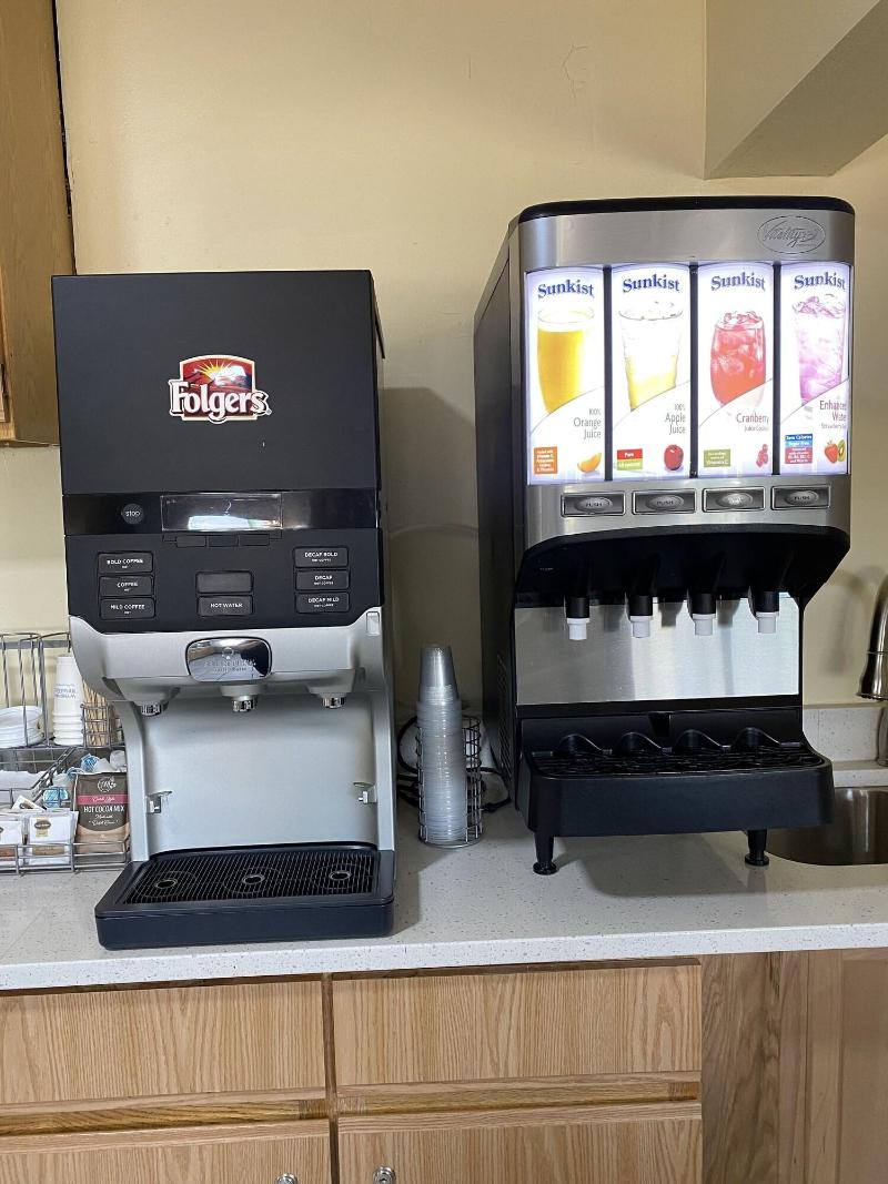 Super 8 By Wyndham Ogallala image