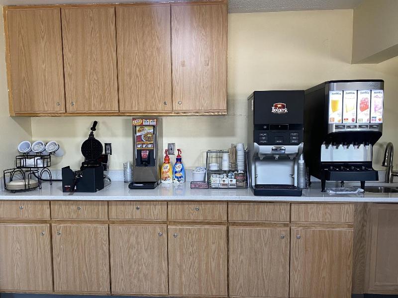 Super 8 By Wyndham Ogallala image