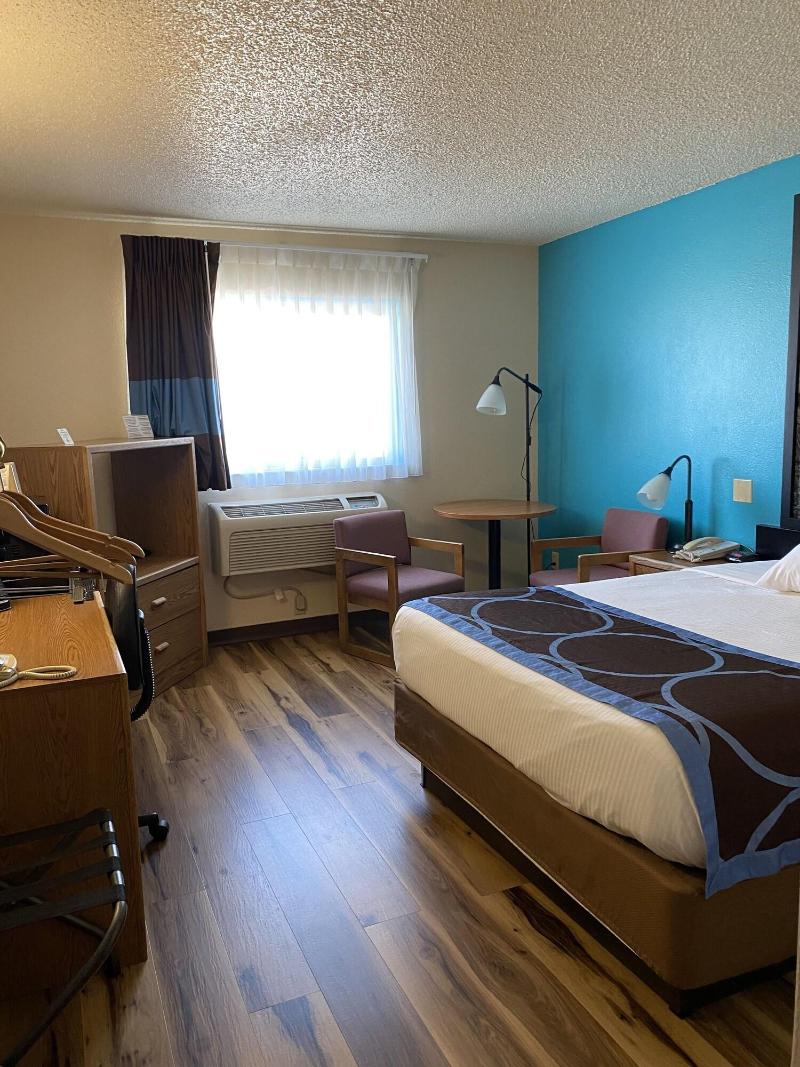 Super 8 By Wyndham Ogallala image