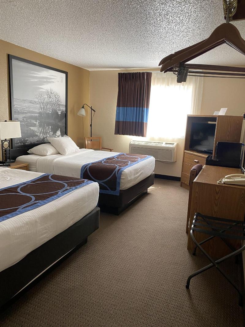 Super 8 By Wyndham Ogallala image