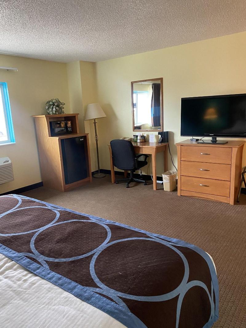 Super 8 By Wyndham Ogallala image