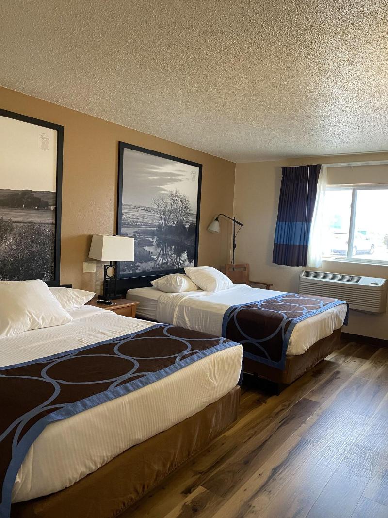 Super 8 By Wyndham Ogallala image