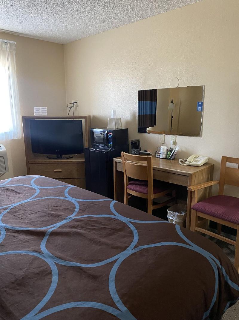 Super 8 By Wyndham Ogallala image