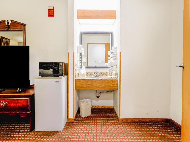 Super Sleep Inn By OYO I-80 Princeton image