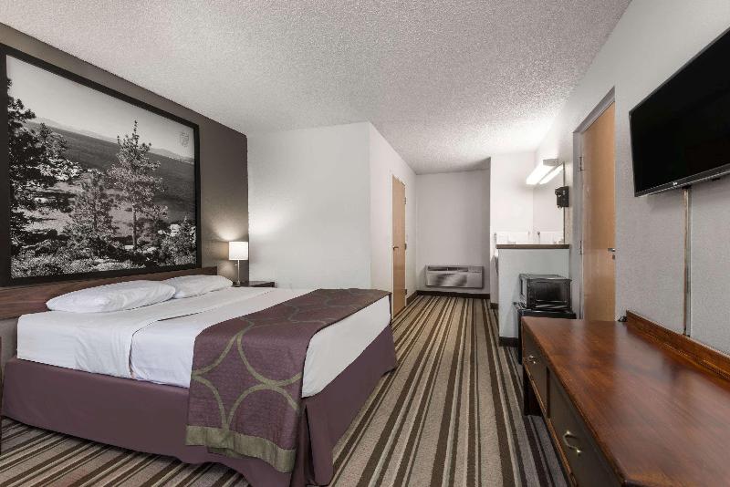 Super 8 By Wyndham Fernley image