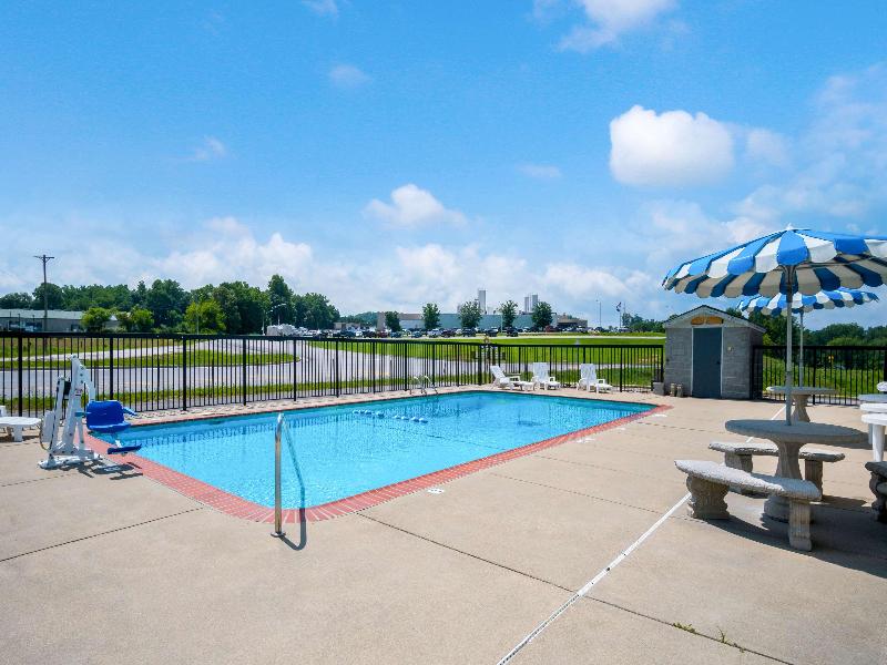 Motel 6 London, KY image