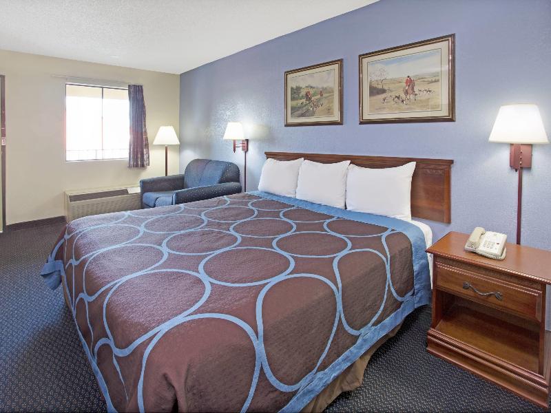 Super 8 by Wyndham Suwanee image