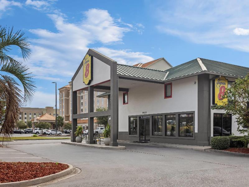Super 8 By Wyndham Valdosta/Conf Center Area