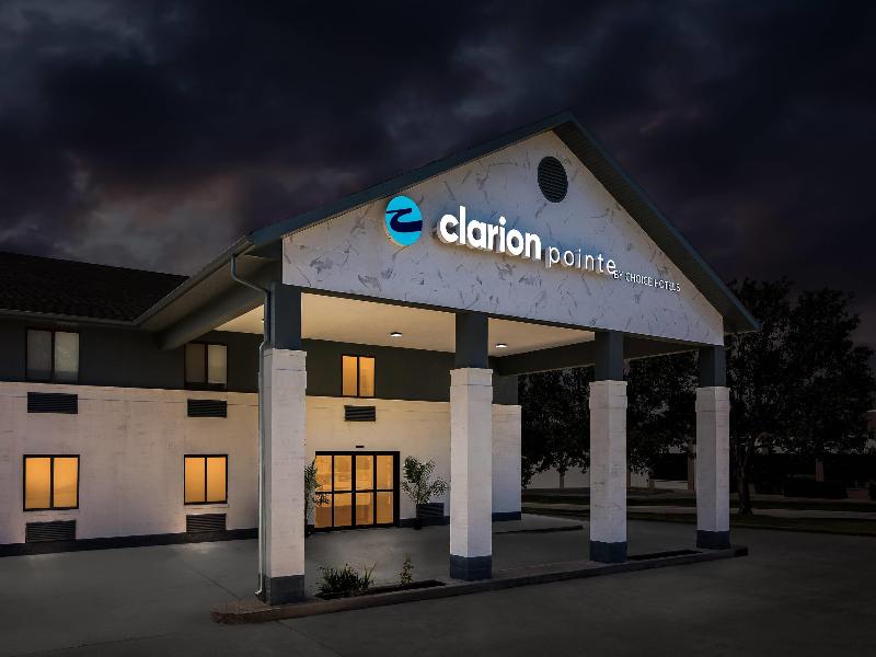 Clarion Pointe Springfield Southeast image