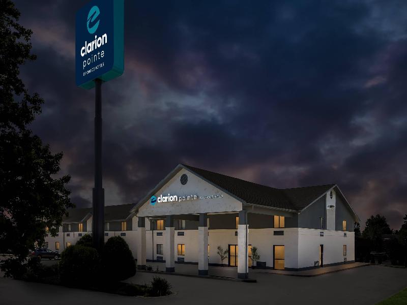 Clarion Pointe Springfield Southeast image