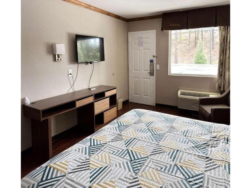 Motel 6 Atlanta GA Atlanta Airport East image