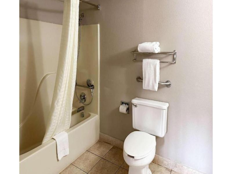 Motel 6 Atlanta GA Atlanta Airport East image
