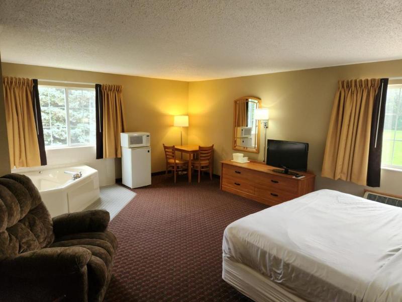 MainStay Suites LeClaire - Quad Cities image