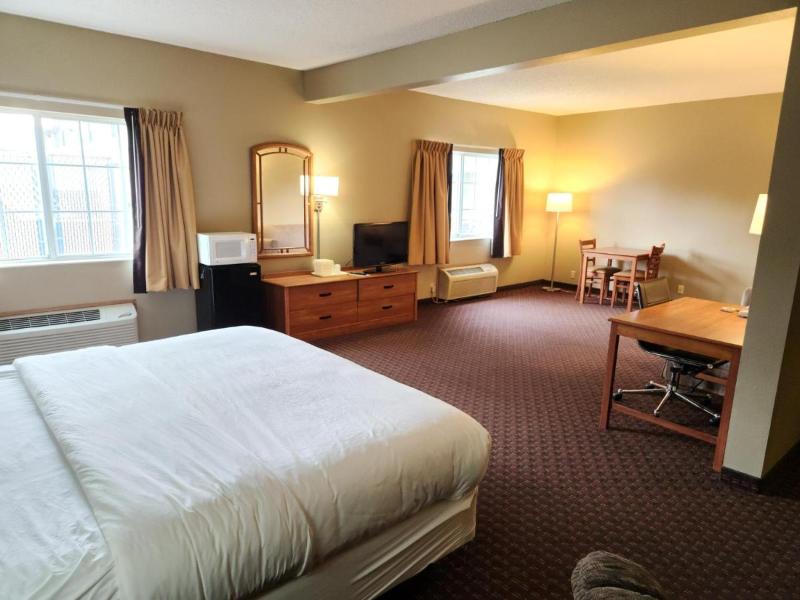 MainStay Suites LeClaire - Quad Cities image