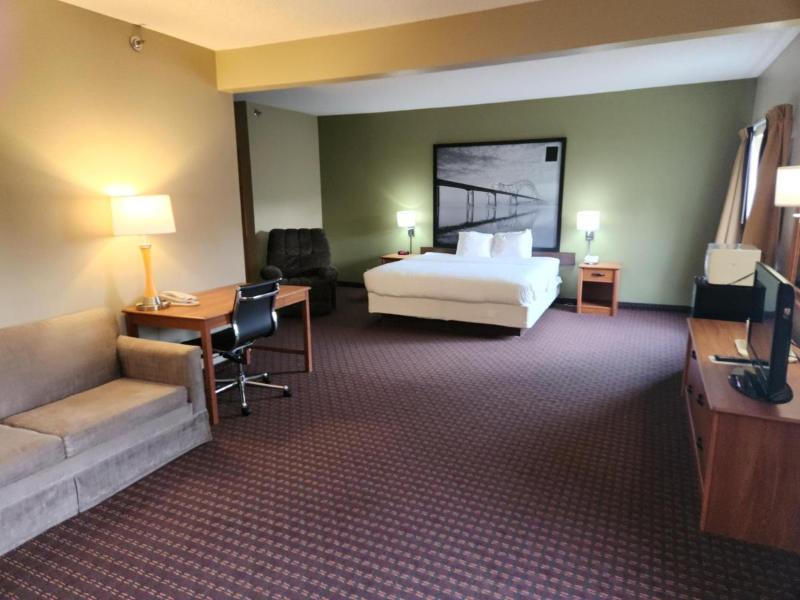 MainStay Suites LeClaire - Quad Cities image