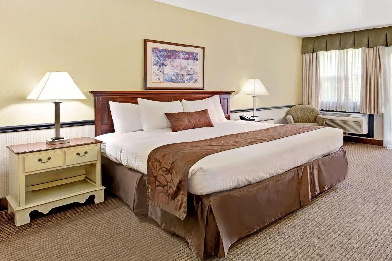 Baymont By Wyndham Provo River image