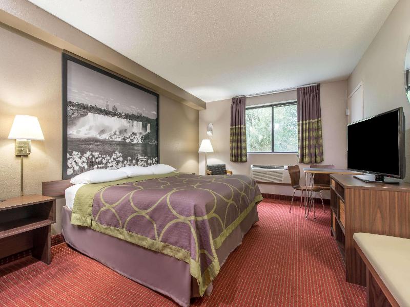 Super 8 by Wyndham Niagara Falls NY image