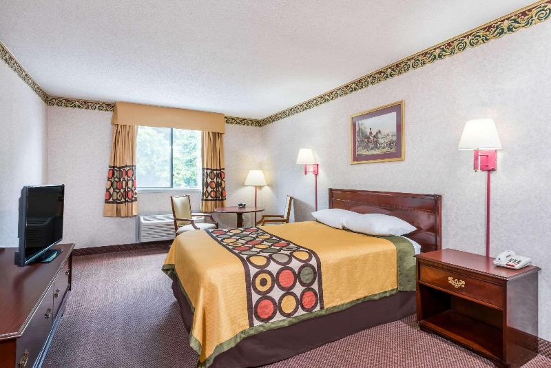 Super 8 By Wyndham Hancock Md image