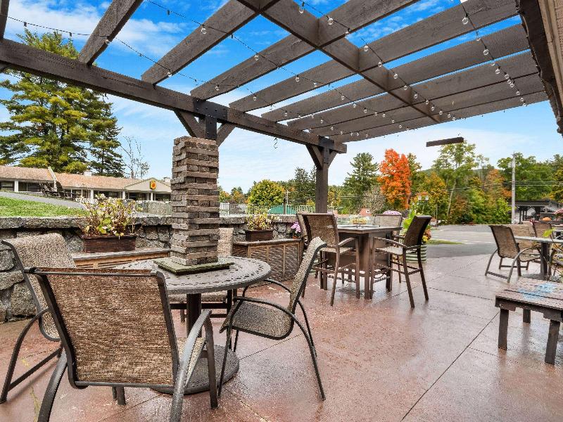 Super 8 by Wyndham Lake George/Downtown image