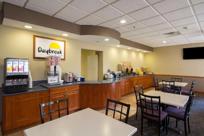 Comfort Inn & Suites Buffalo Airport