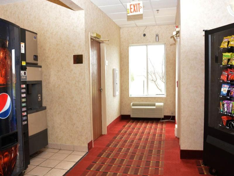 Super 8 By Wyndham Corydon image