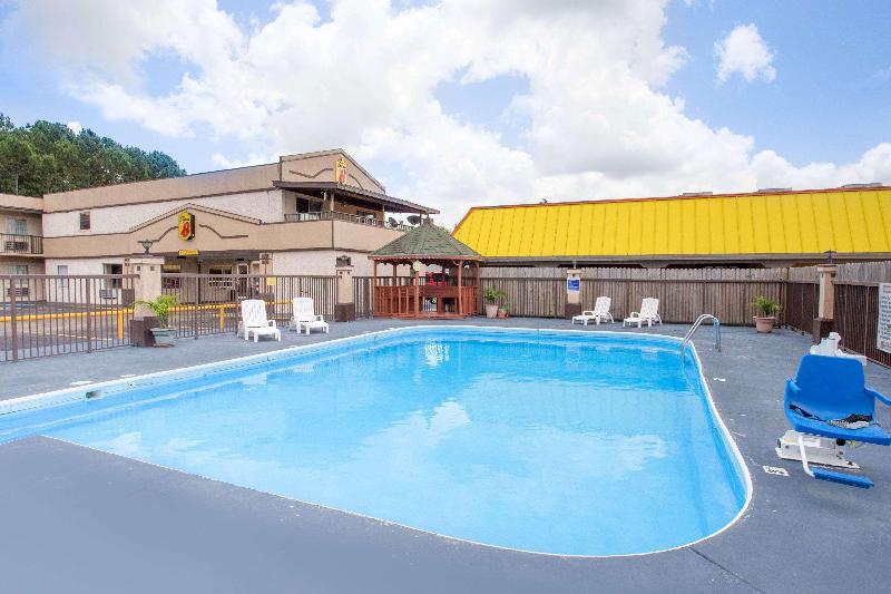 Super 8 by Wyndham Monticello AR image