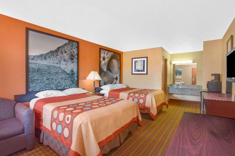 Super 8 by Wyndham Monticello AR image